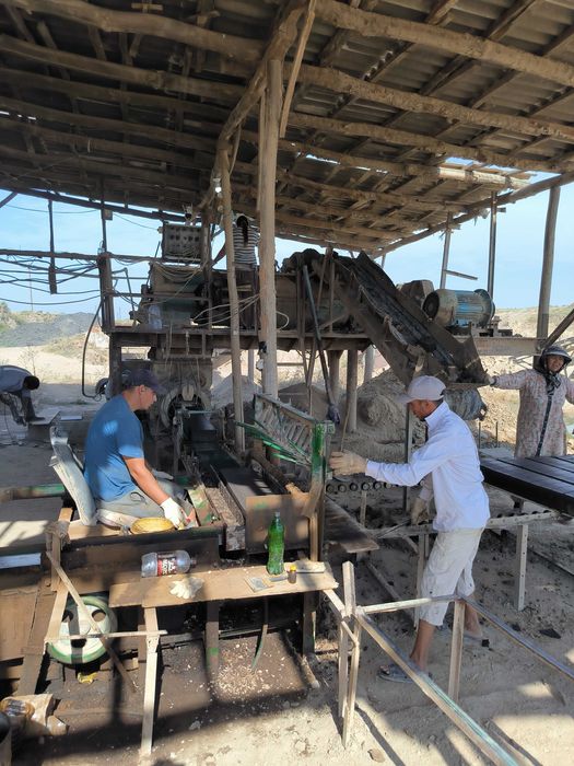 Ohangaron tumanida Toytepaga yaqin ishlayotgan g’isht zavodi sotiladi