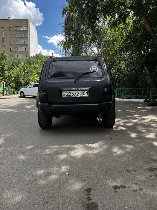 Ваз (Lada) 21213