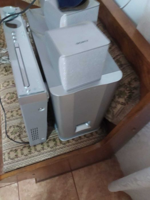 Sistem Sony muzica si video