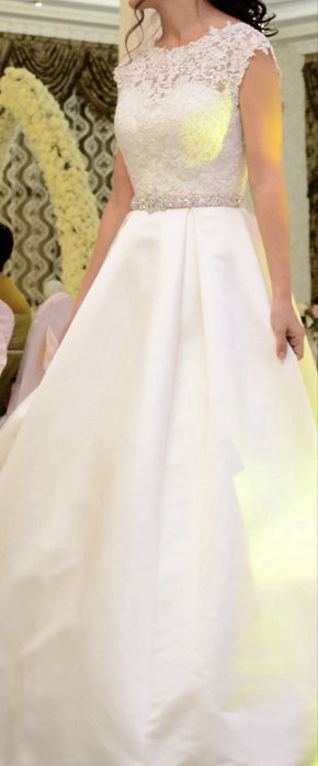 Продам 2 свадебных платья