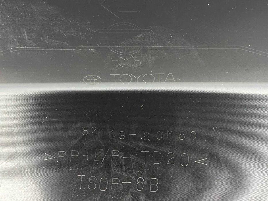 Передний бампер подоригинал Toyota LC 200