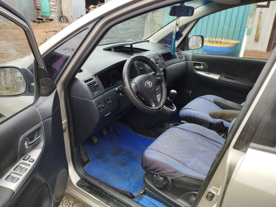 Продам Каролла Версо