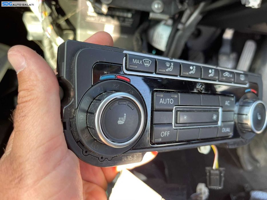 Climatronic Panou Comanda AC Aer Conditionat Clima cu Incalzire Scaune Volkswagen Scirocco 2009 - 2014 Cod 5K0907044BT [C6533]