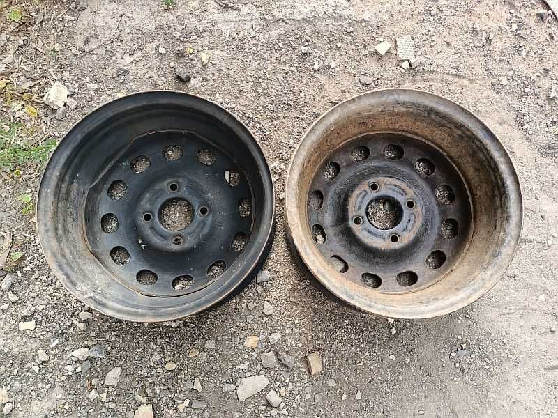 Продам оригинальные металлические диски на Ford
