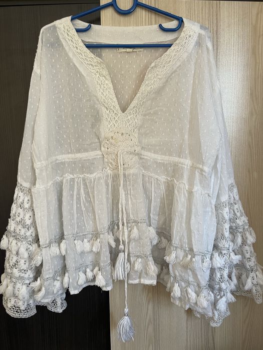 Лот туника и 2 бр дънки L/XL дънките са еазмвр 42