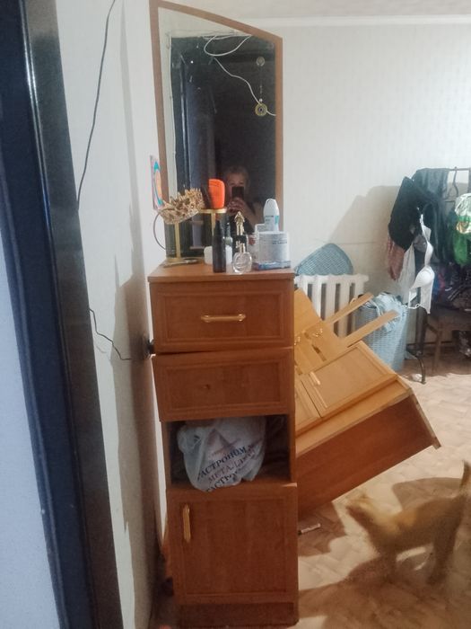 Отдам даром прихожую. Самовывоз