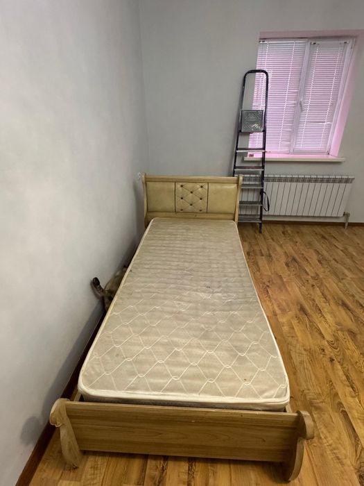 кровать односпальная