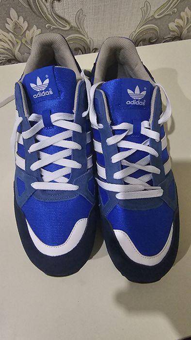 Adidas original sotuvda