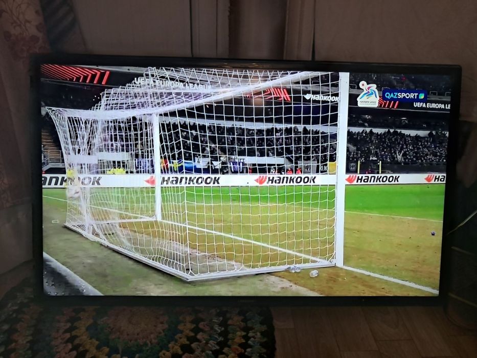 Продам два телевизора LG