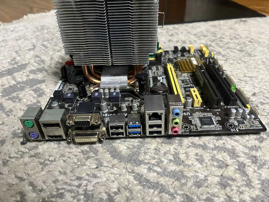 материнская плата в сборе