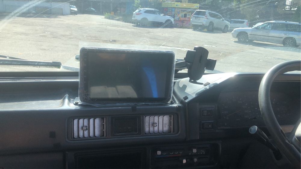 Установка автомагнитол