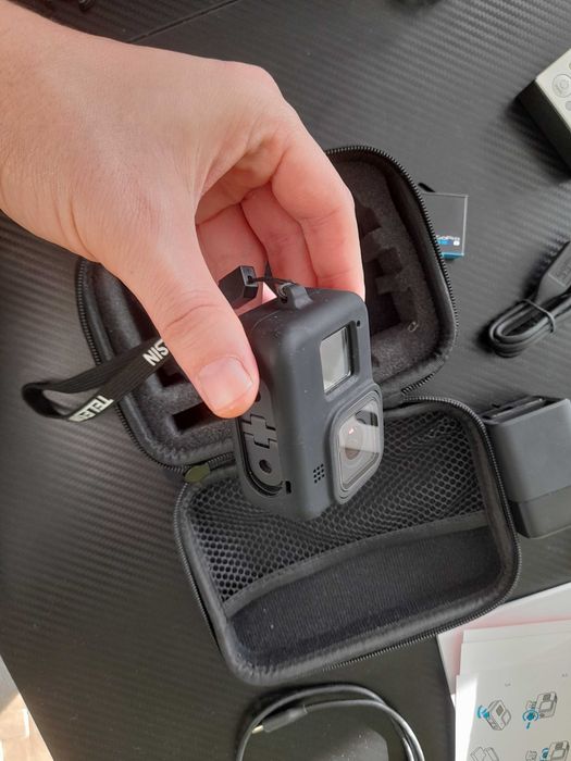 GoPro Hero 8 + всички необходими части (+ GoPro Hero 3)