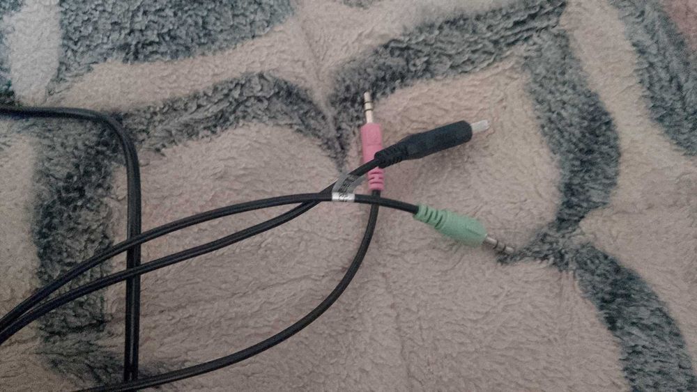 Игровой наушник,игровой джостик,камера видеонаблюдения