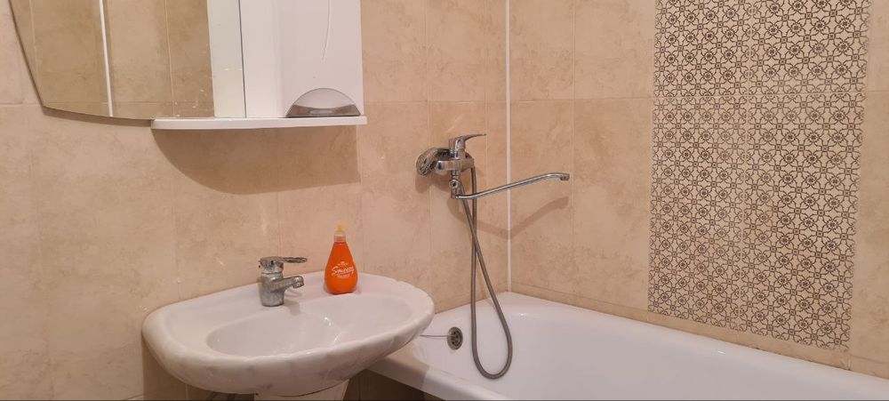 2х комн кв / помесячно / Авангард