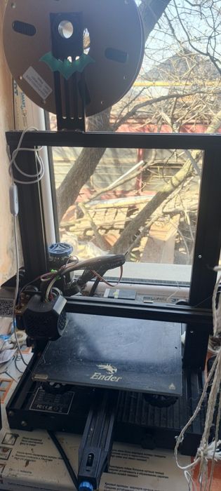 Продам 3д creality ender 3v2