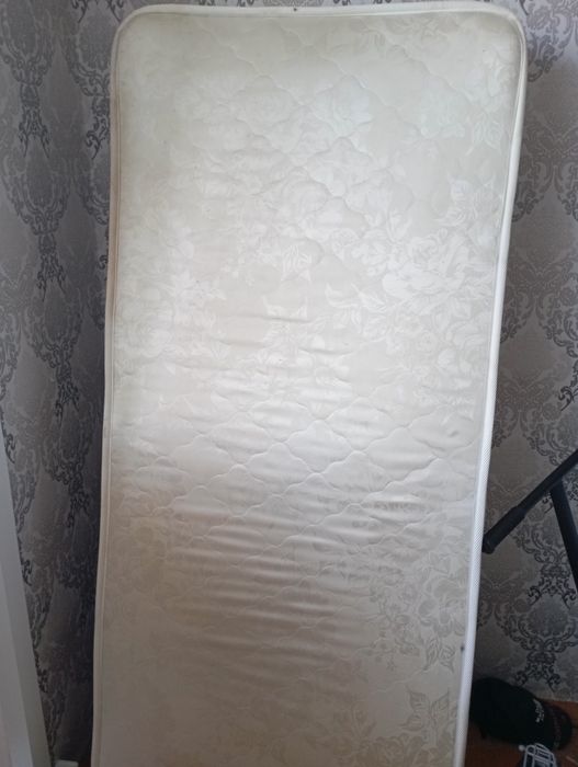 Продам матрас срочно