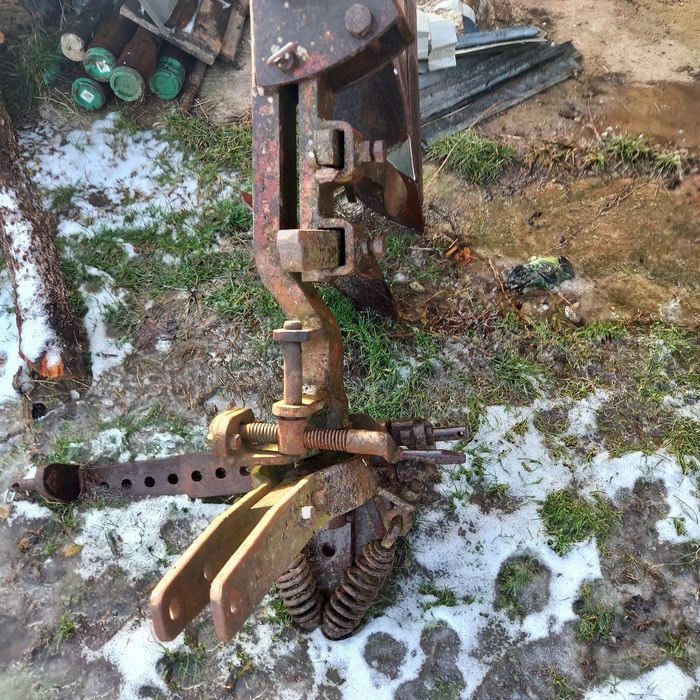 De vânzare plug și scarificator