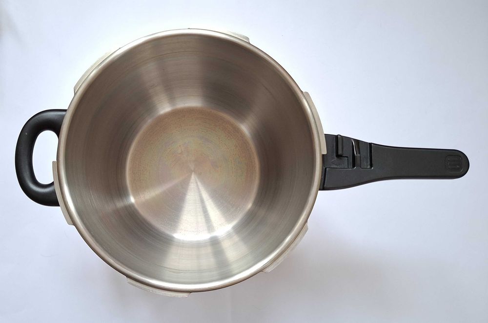 BEEM – Оригинална Немска тенджера под налягане голяма 7 литра