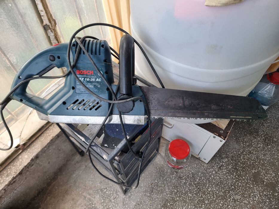 Fierastrau electric Bosch 1600W,coada de vulpe