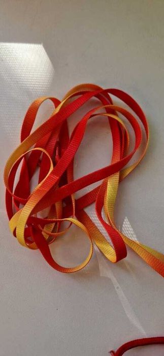 Новые яркие шнурки