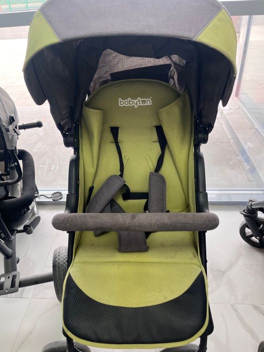 Коляска от бренда Babyton
