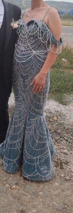 Vând rochie de nașă