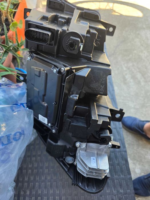 Mercedes Sprinter 2019-2024 изцяло нови LED фарове