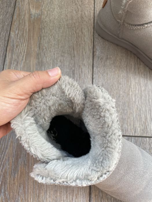 Продам угги 36р