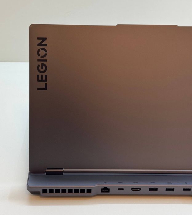 Lenovo LEGION 5 — i7 13650HX / RTX 4060 / DDR5 24GB