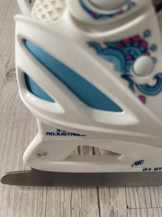 Коньки раздвежные 26 увеличивается до 30