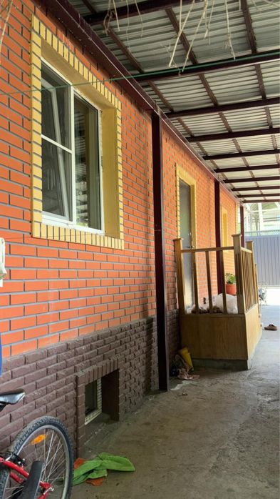 продается дом в хорошем районе