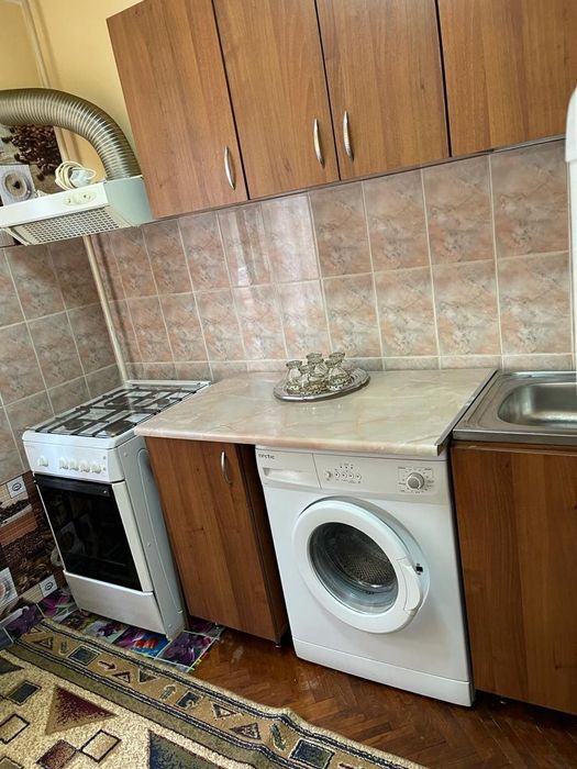 Închiriez apartament(GARSONIERĂ conf.1) 30mp. zona NORD-Elegant