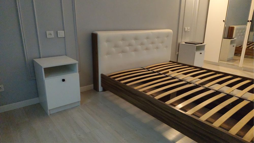 Продается спальный комплект