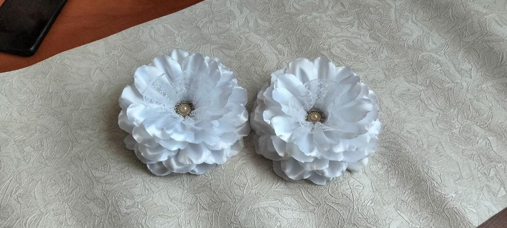 Шикарные бантики для школьниц