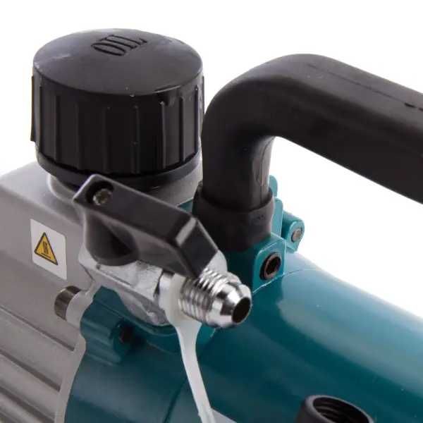 НОВА Акумулаторна вакуум помпа Makita DVP180Z