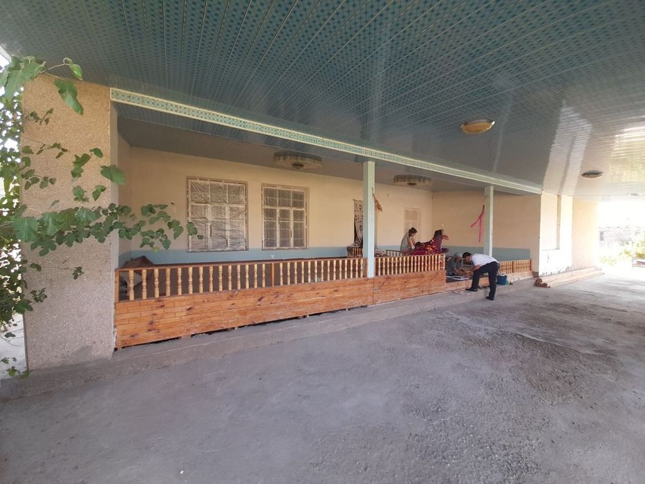 Ховли жой сотилади