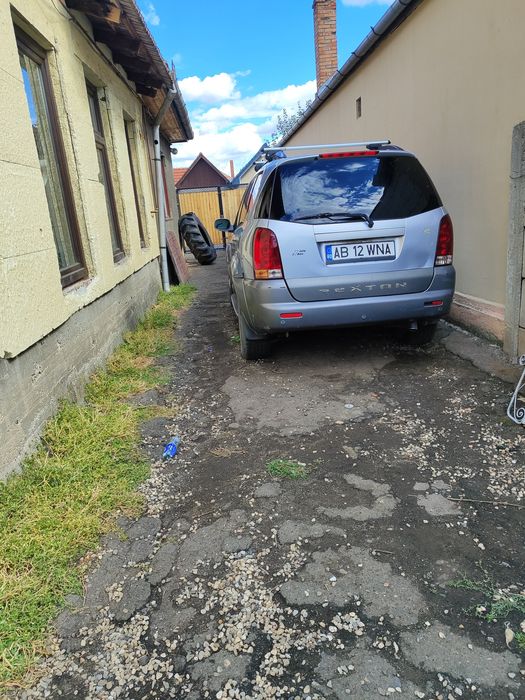 Vând/schimb ssang yong Rexton AUTOUTILITARĂ  4x4