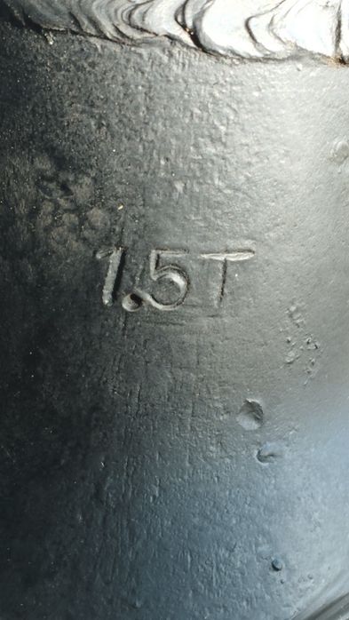 Продам домкрат 1.5т .