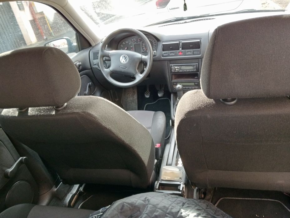 Golf4-1.6-climatronic-bonus 4 roți iarnă.