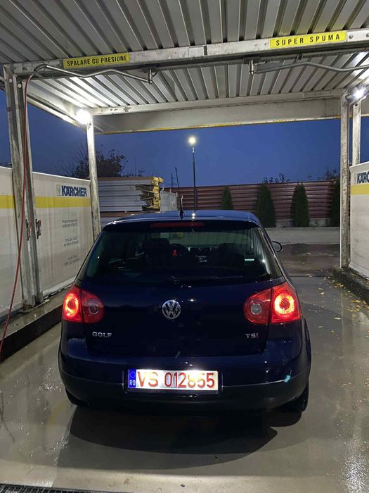 Se vinde golf 5