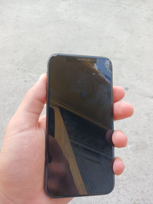 IPhone X 64gb xolat rasimda