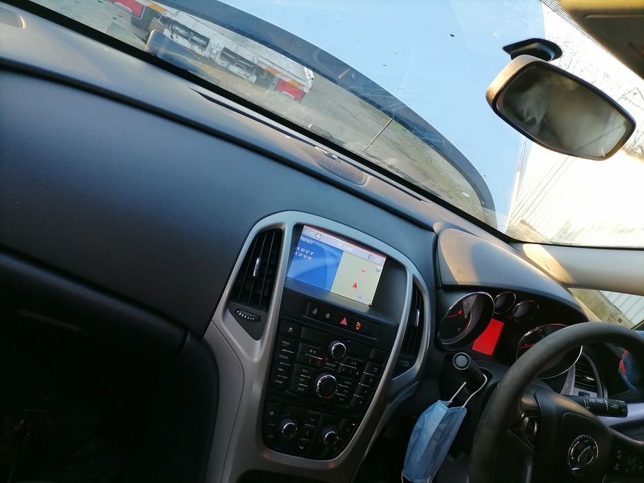 Dezmembrez astra j