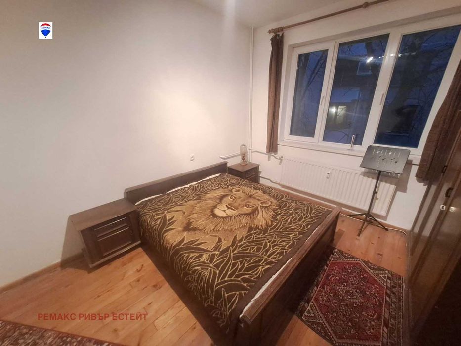 Тристаен апартамент под наем в центъра на гр. Русе