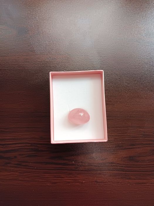 Камък розов кварц