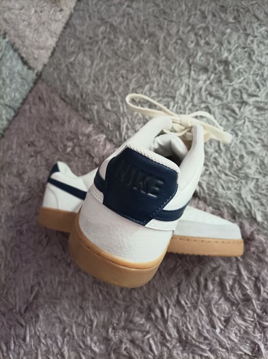 Оригинални Nike естествена кожа !