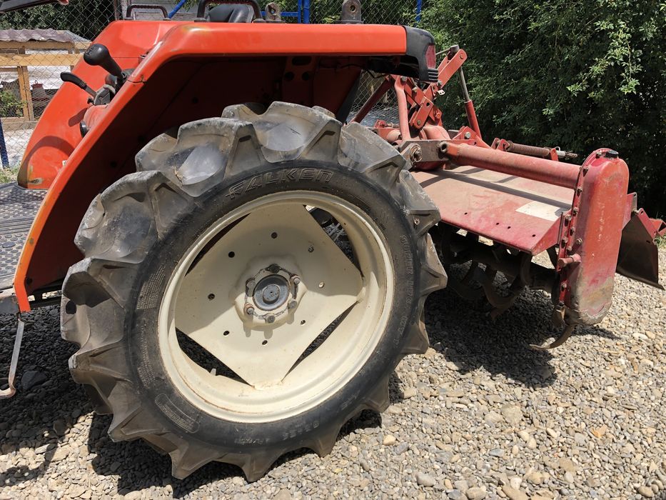 Tractor Kubota GL-23