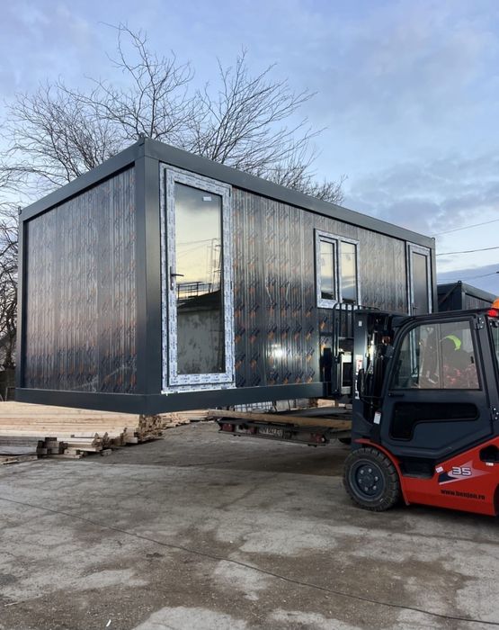 Vand containere modulare la super preț