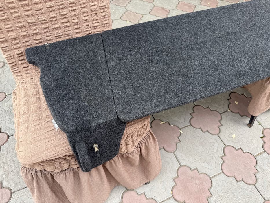 Полка с колонками на ниву