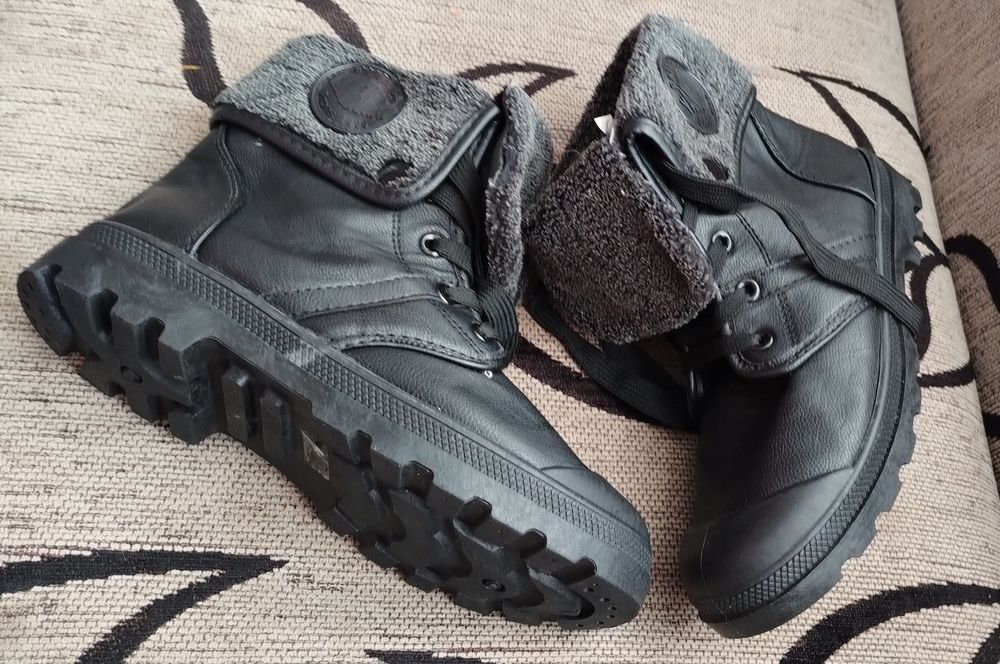 Затворени обувки  , номер 38