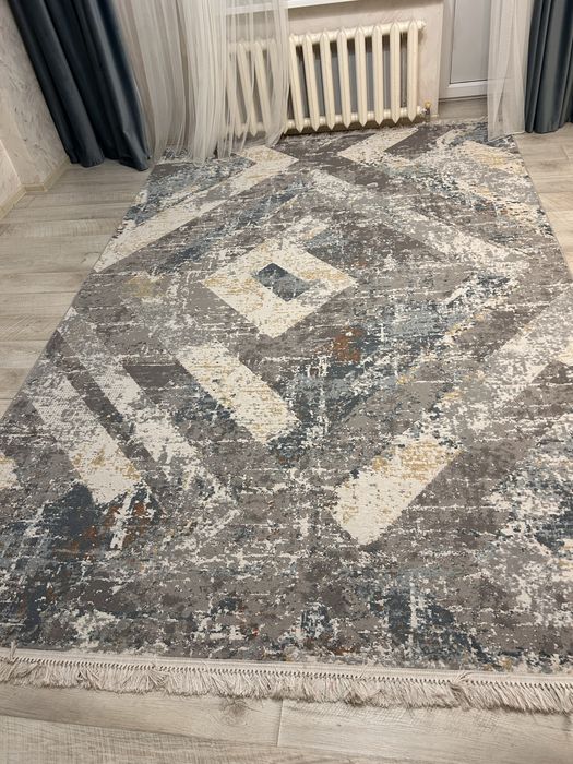 Ковер в хоршем состоянии